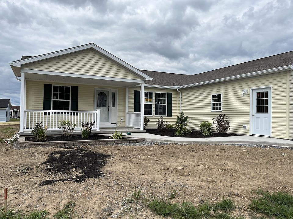 2nd image of 119 Woods Edge Dr #297