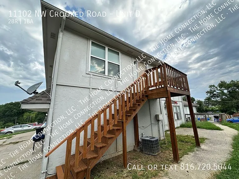 11102 NW Crooked Rd #D — Photo 16