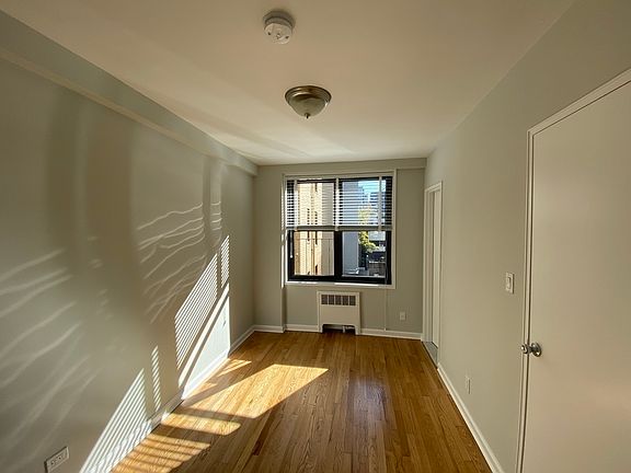5th image of 85 4th Ave APT 3AA