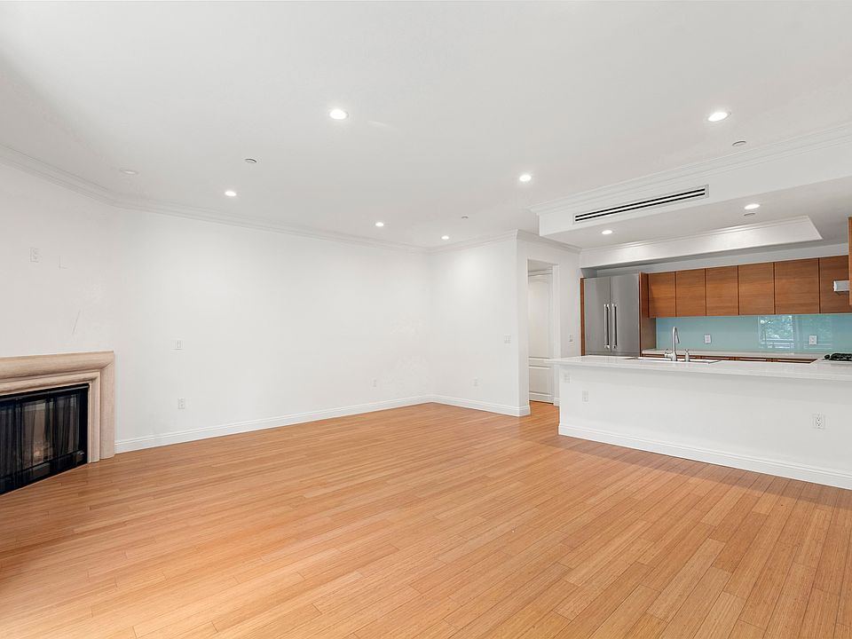 1st image of 1283 Havenhurst Dr Unit 204