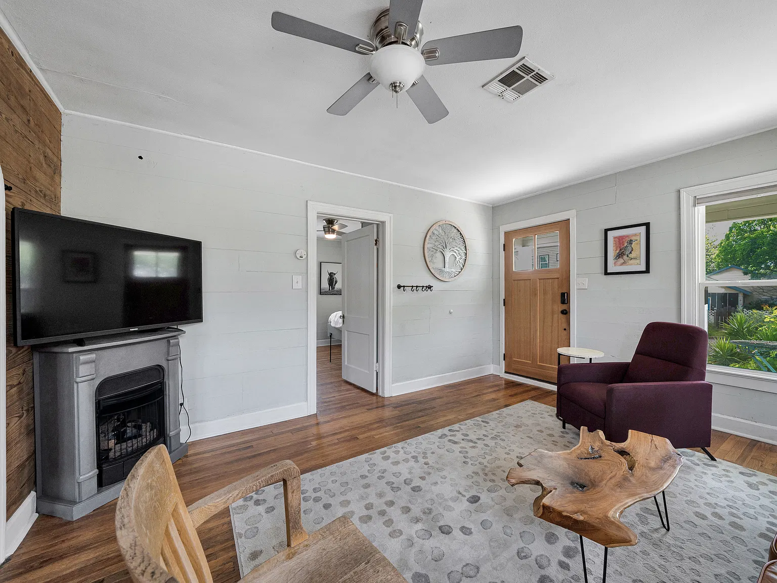 1413 Walnut Ave — Photo 3