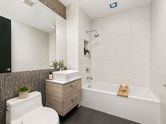 5th image of 3 W 128th St #1T