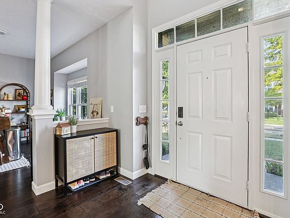 5th image of 15425 Smithfield Dr