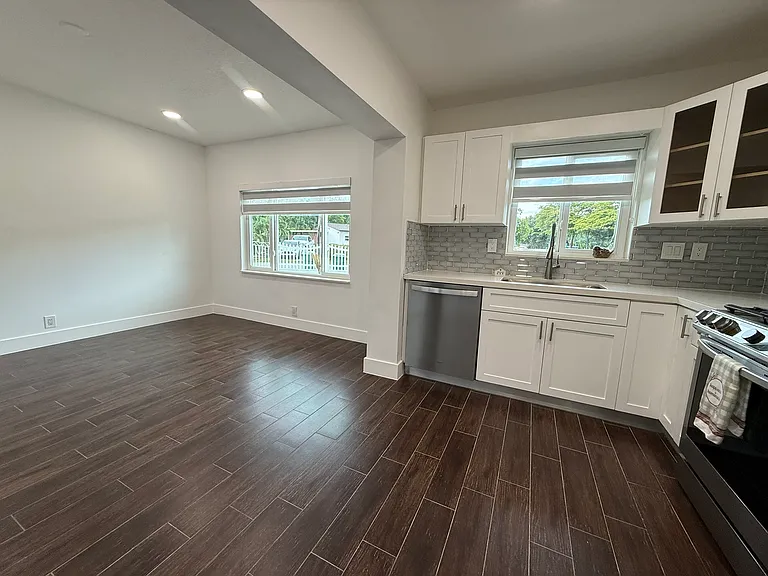 SW 96th Ave — Photo 36