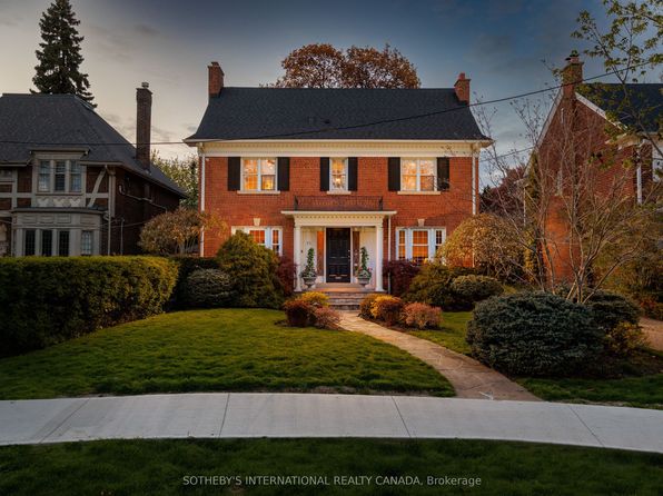 70 King Georges Rd, Toronto, ON M8X 1L9