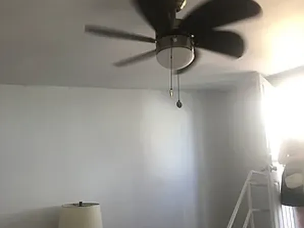 225 West 14th Street image 8 of 17