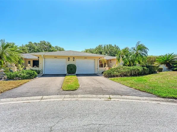 6954 W Country Club Dr N, Sarasota, FL 34243