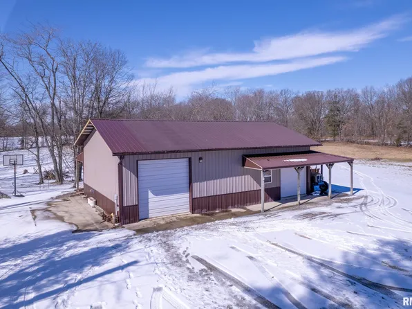 8693 Eakin Grove Church Rd, Benton, IL 62812
