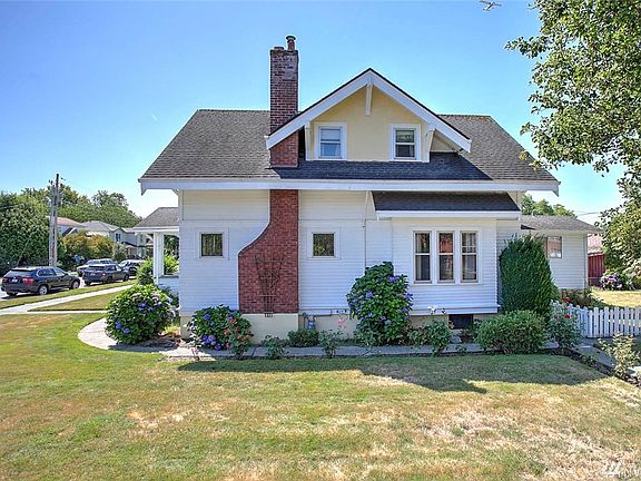 Here is a view of the side of this charming home.