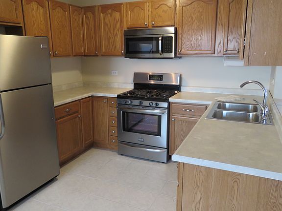 4th image of 1545 Foxcroft Dr