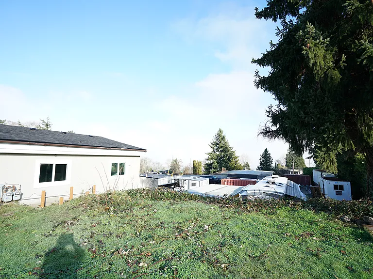10730 Myers Way S #2 — Photo 31