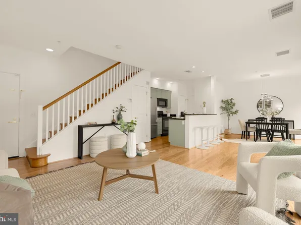 343 Cedar St NW APT 305, Washington, DC 20012