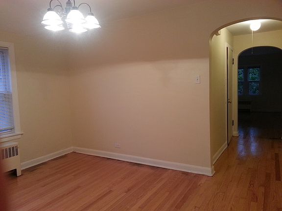 4th image of 1639 S Elmwood Ave