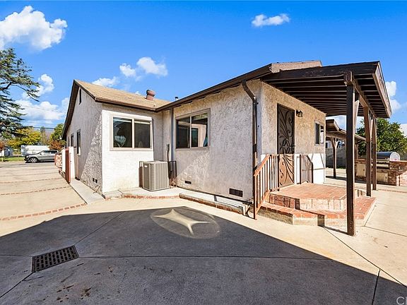 2nd image of 13724 Palm Ave