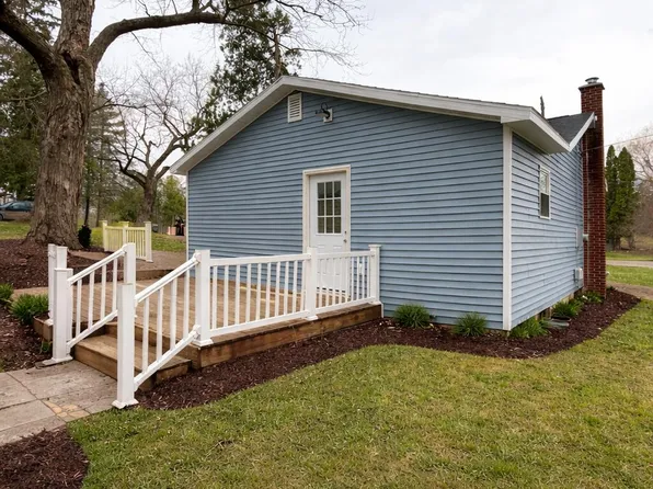 128 Marion St, Hillsdale, MI 49242