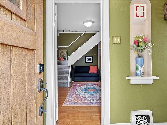4th image of 5537 Neosho St