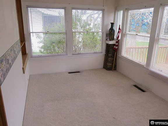 2nd image of 106 E Jackson Ave