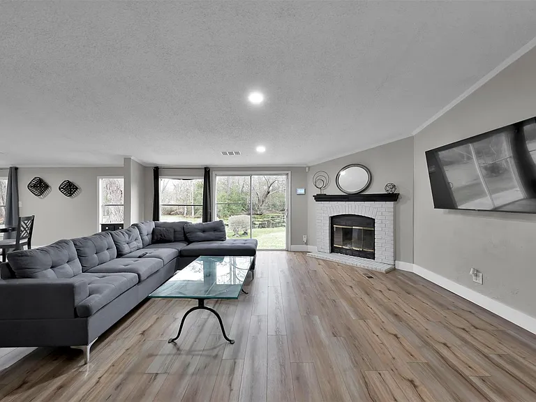 22603 Tuwa Rd — Photo 12