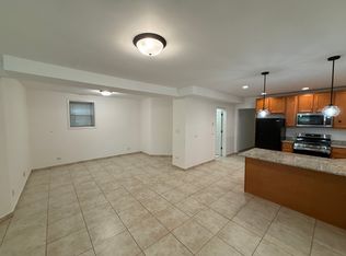 3040 W Logan Blvd #Ga, Chicago, IL 60647