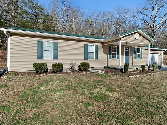 4th image of 1009 White Oak Rd NW