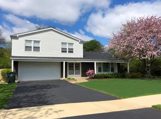 2336 Greenwood Rd, Glenview, IL 60026
