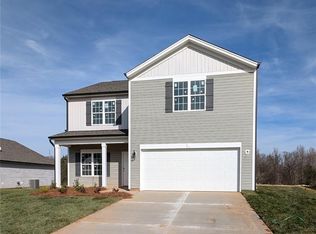 192 Waylon Ct, Lexington, NC 27295