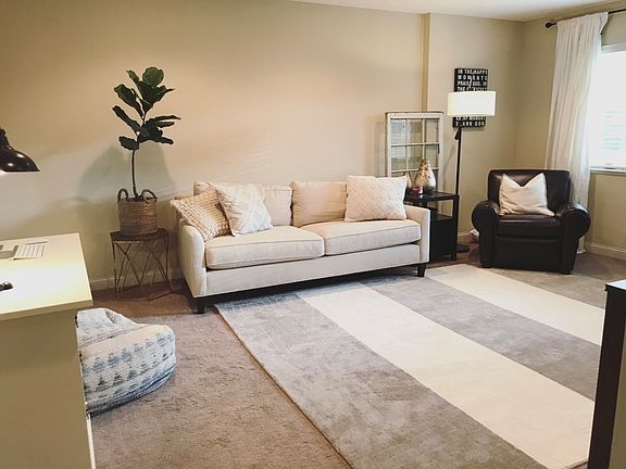 Finished lower level that can be used as a bedroom (has walk