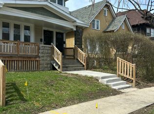 2435 N 41st St, Milwaukee, WI 53210