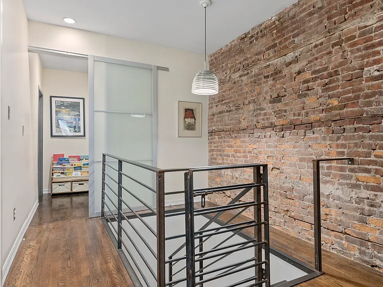 643 Warren St #1 — Photo 5