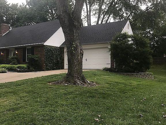 3rd image of 1818 Northbridge Dr