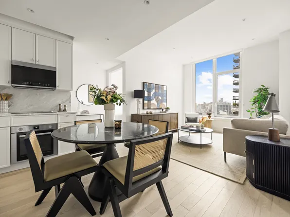 1026 3rd Avenue image 3 of 19