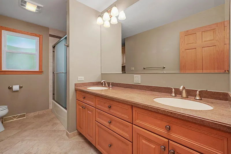 Thumbnail 17
