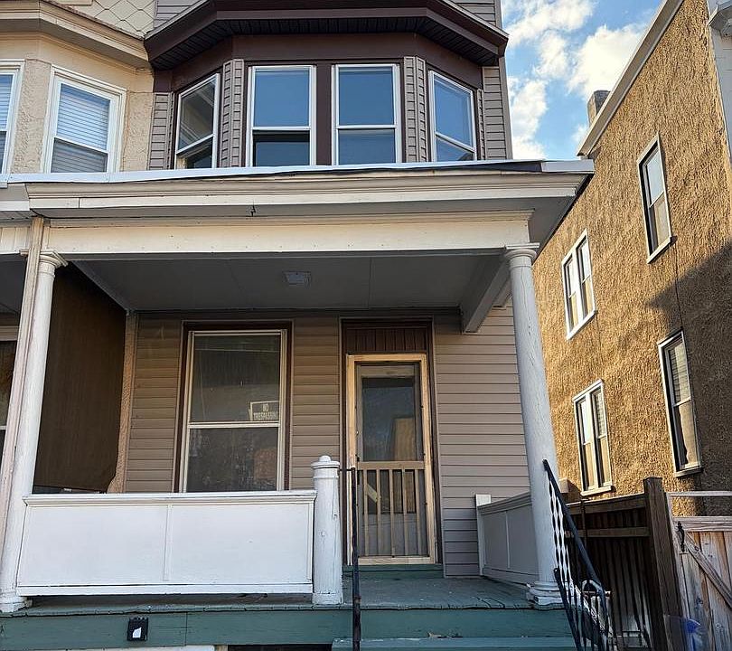 1st image of 8 N Locust St