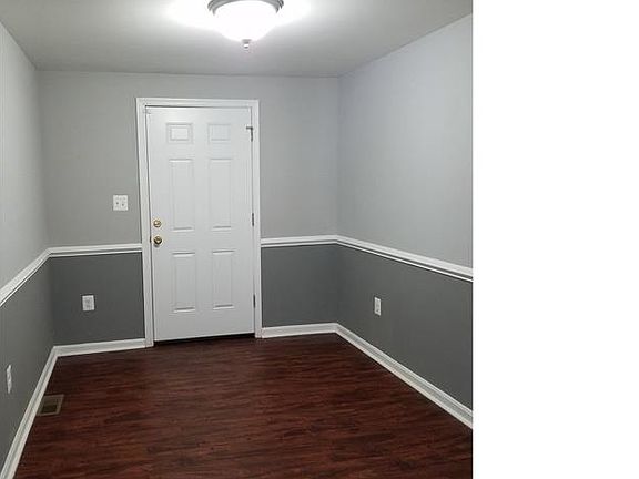 3rd image of 521 N Bradford St