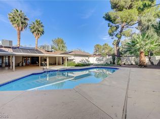 3689 N Rosecrest Cir, Las Vegas, NV 89121