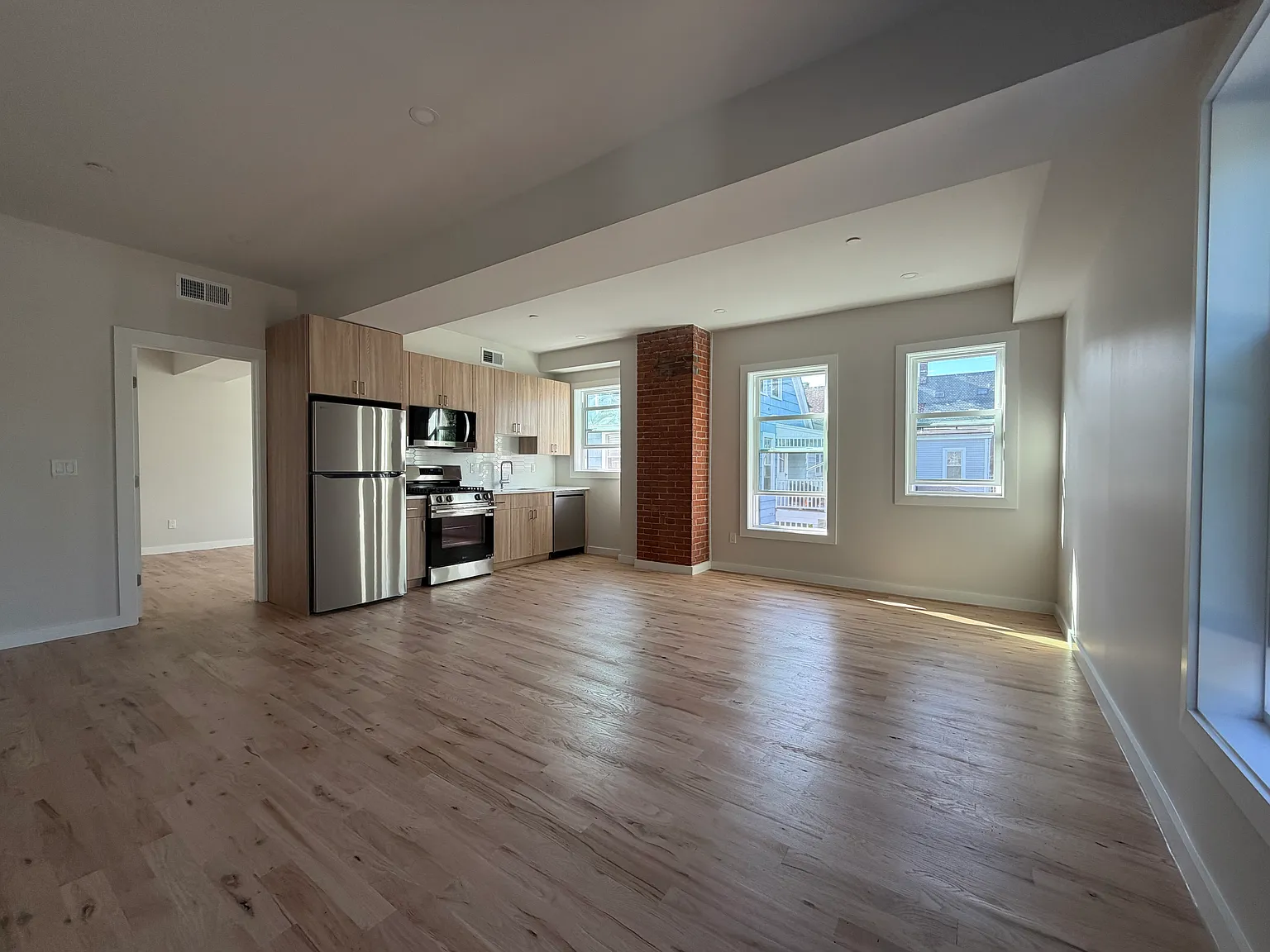 269-R3 Humphrey St — Photo 2