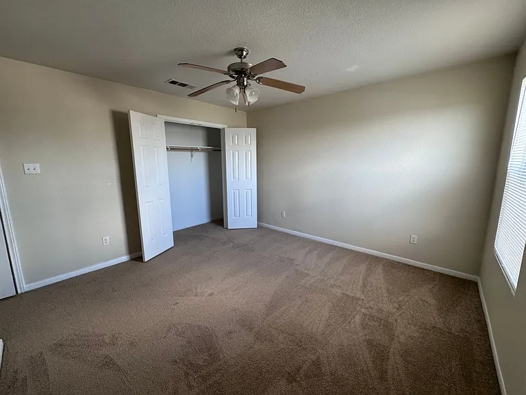 2201 Riley Dr — Photo 20