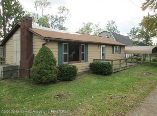 8737 Lake Dr, Springport, MI 49284