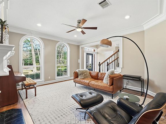 5th image of 46 Eagle Ter