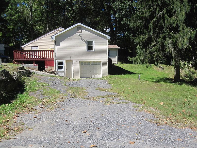 2nd image of 13 E Sunset Hill Rd