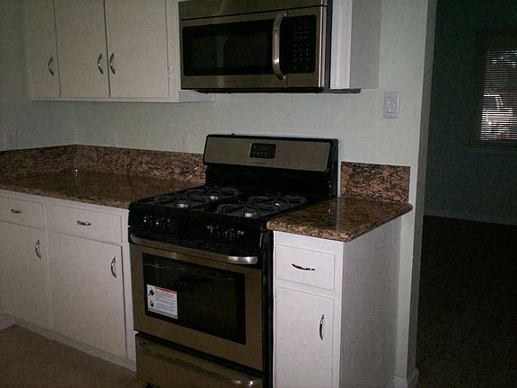 4th image of 3037 Panama Ave