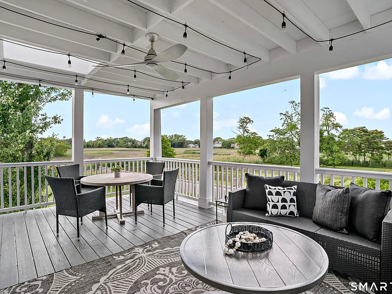 1016 Fairfield Beach Rd — Photo 13