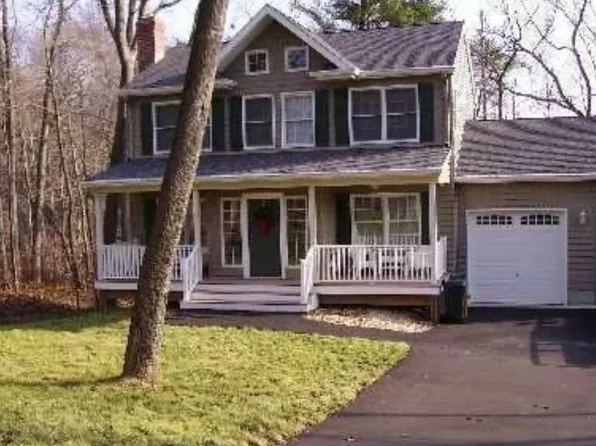 2 Bridle Path Rd, Smithtown, NY