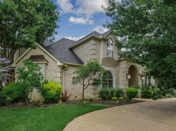 5001 Bentwood Ct, Fort Worth, TX 76132