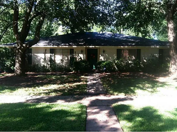 402 Kenshire Ct, Shreveport, LA 71115