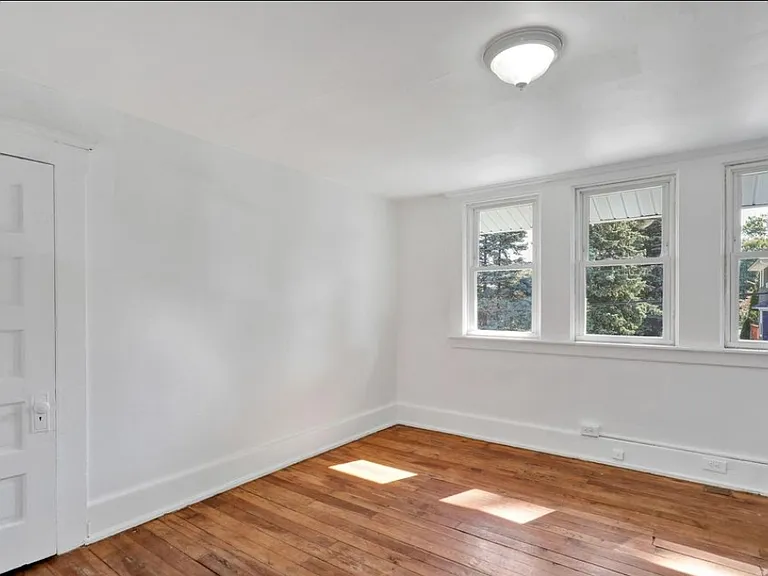 1404 Linval St — Photo 14