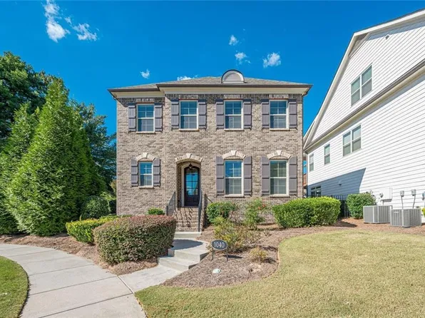 1040 Peyton View Ct, Alpharetta, GA 30004