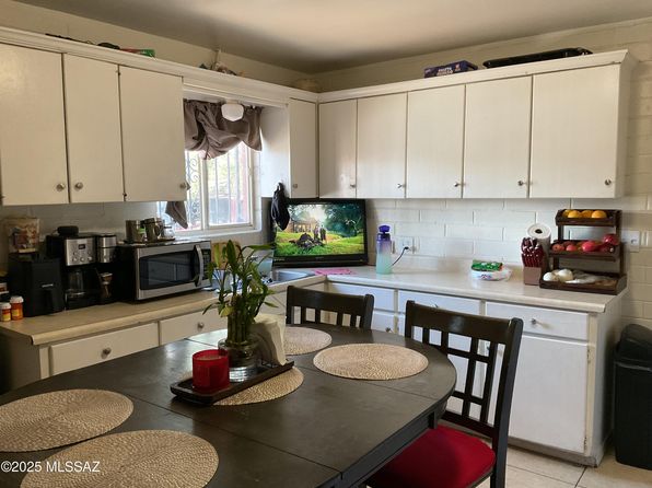 tucson-arizona-2075088499 picture