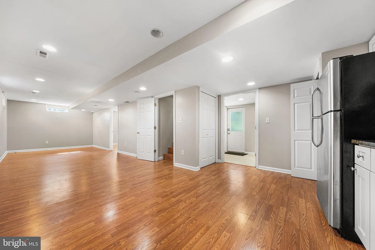4 bed, 1642 sqft, $3,595 — Photo 2