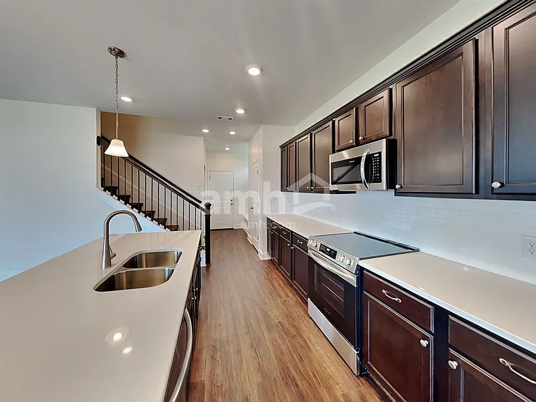 5328 Virtue Ave — Photo 3